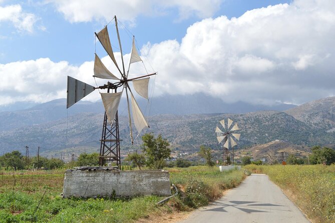 Knossos & Lasithi Plateau: Zeus Cave,Villages, Olive Oil Tour - Key points at a glance