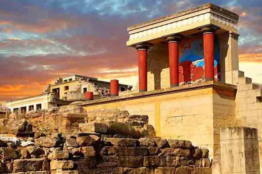 Knossos Palace guided tour - Heraklion City tour + market - Walking through the Palace of Knossos