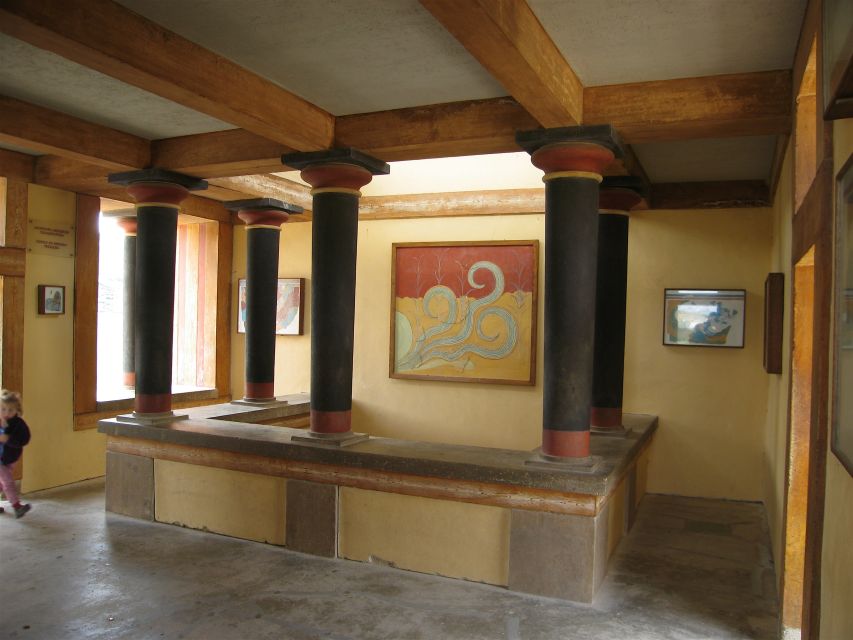 Knossos Palace guided tour - Heraklion City tour + market - Who should book this excursion?