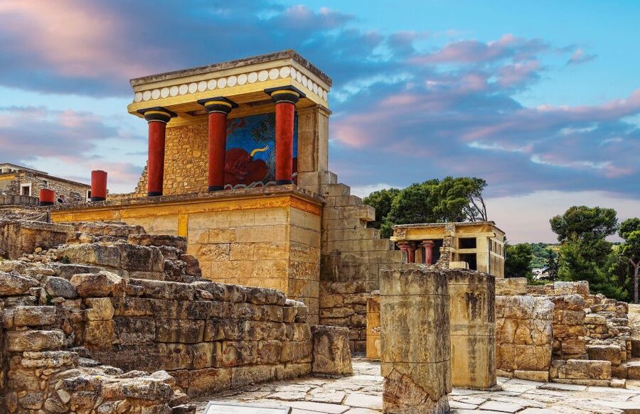 Knossos Palace & Heraklion Full-Day Tour from Chania Area - Pickup from Chania and the long coastal road