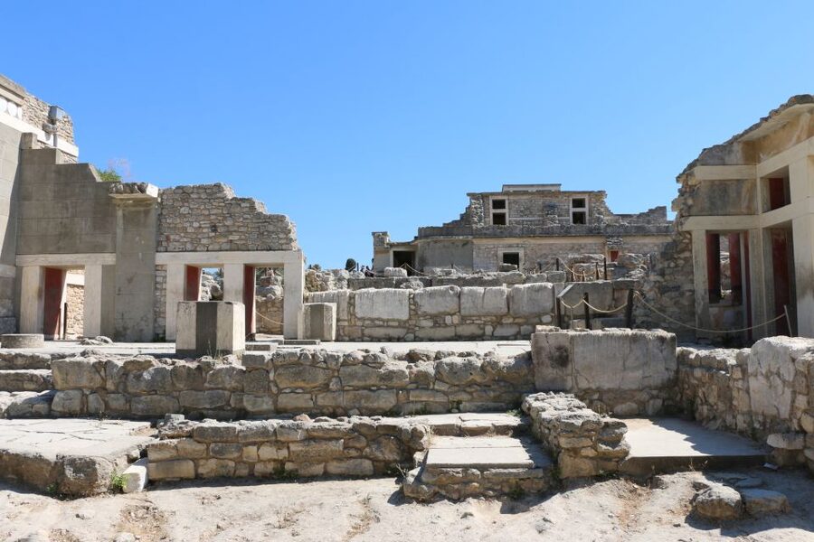 Knossos Palace Skip-the-Line Ticket & Private Guided Tour - Choosing between 9 a.m. and late afternoon