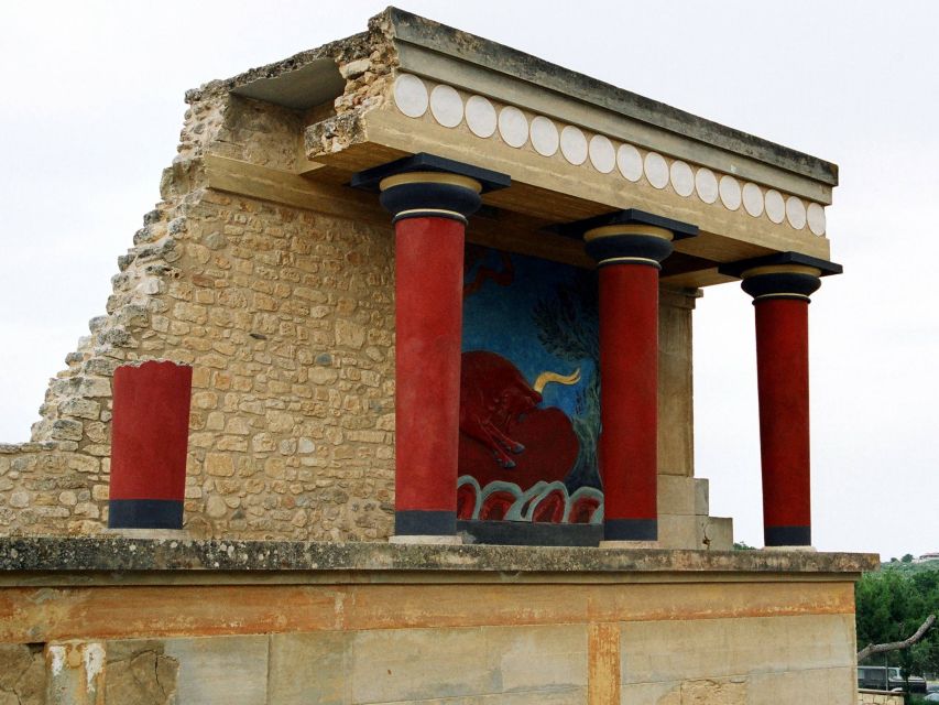 Knossos Palace Skip-the-Line Ticket & Private Guided Tour - Who will get the most from this visit?