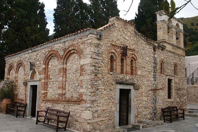 Knossos-Zeus Cave -Old Traditional Villages-Olive Oil Factory - Mochos: coffee in a village square