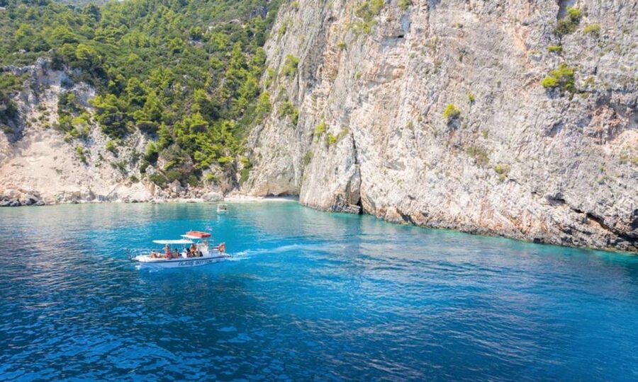 Laganas Zakynthos: Marathonissi, Keri Caves and Turtles Spot - Marathonissi Beach and the final swim