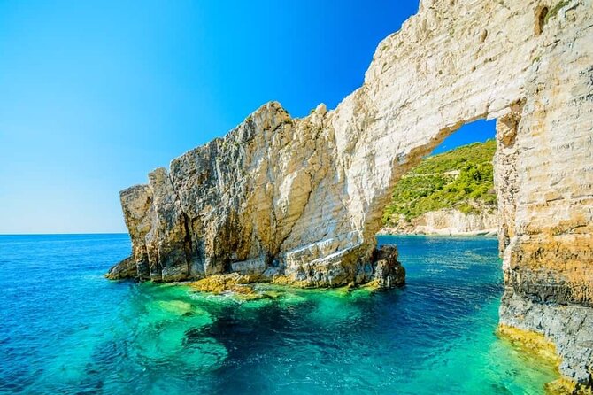 Laganas Zakynthos: Marathonissi, Keri Caves and Turtles Spotting - Timing, weather, and small practical details
