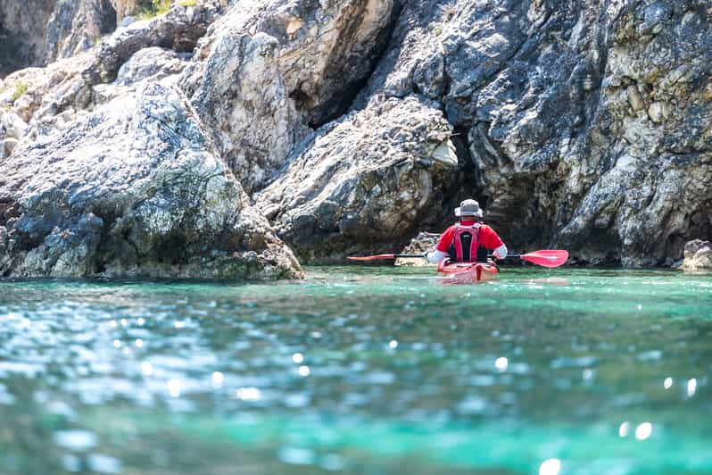 Lefkada: Blue Cave Kayak Tour with a Taste of Greece - The Blue Cave and its changing light