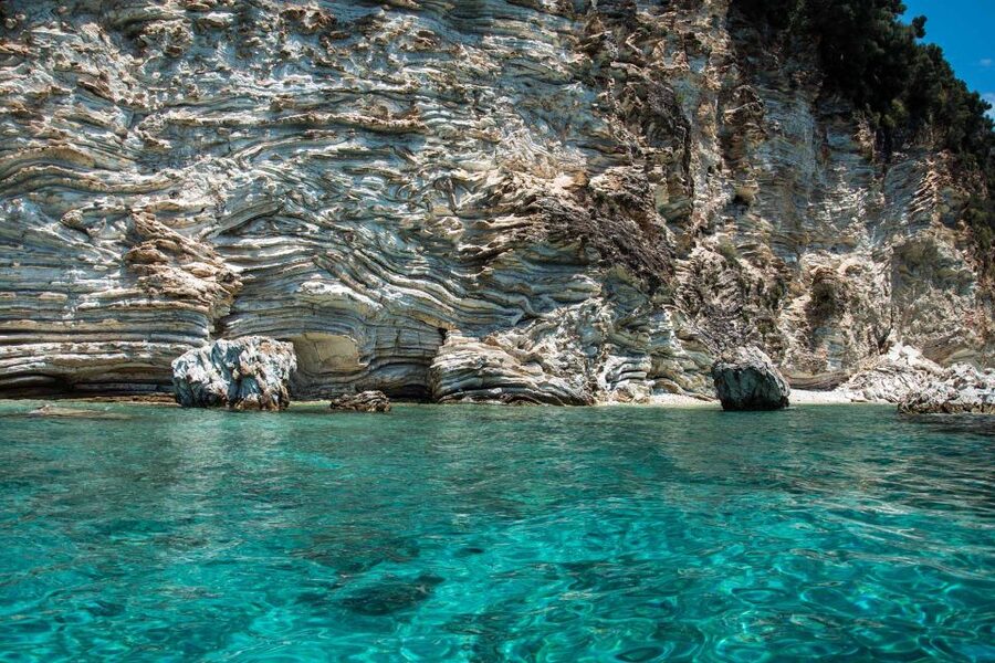 Lefkada: Full Day Sea Kayaking Tour - Thilia islet: the best break for lunch and snorkeling