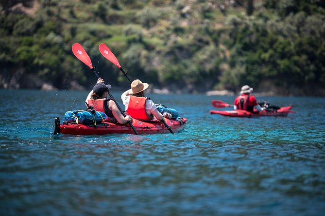 Lefkada Kayak : Explore Blue Cave with a Taste of Greece - Entering the Blue Cave