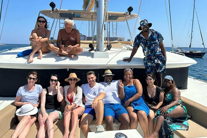 Luxury Santorini Catamaran Cruise: Lunch, BBQ, Drinks, Transfers - Food, drinks, and the onboard mood