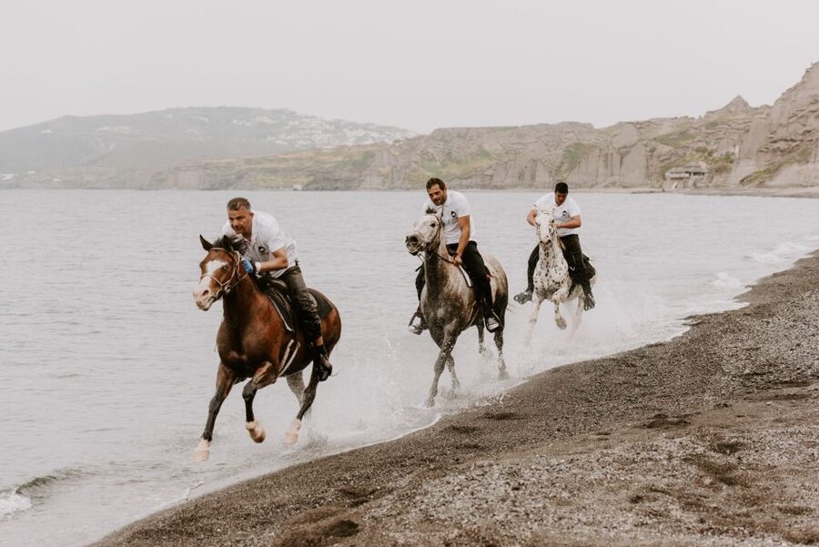 Megalochori: Horseback Riding Tour for Experienced Riders - Following ancient trails to the caldera view