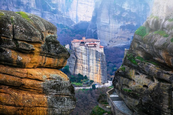 Meteora All Day Tour From Athens - Finding the best photo stops