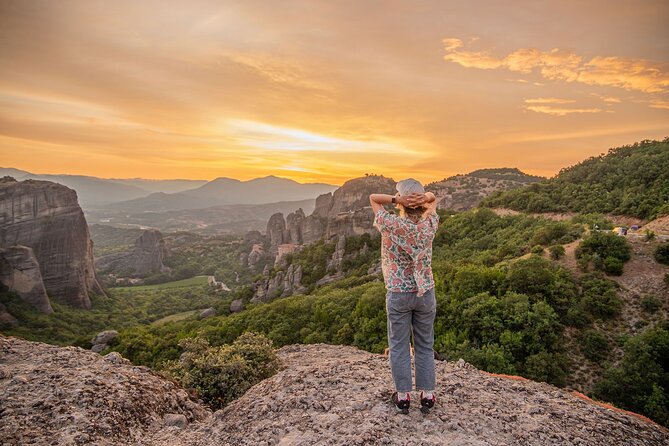 Meteora & Delphi 3 Days Semi Private Tour - Day three: Thermopylae and four hours at Delphi