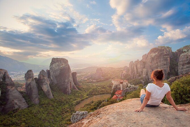 Meteora & Delphi 3 Days Semi Private Tour - Day one: Agios Stefanos and the first views