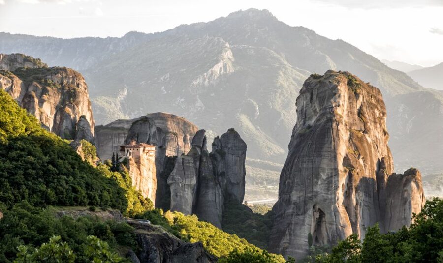 Meteora: Monasteries Tour, Lunch, and Athens Transfer Option - Who should book this tour