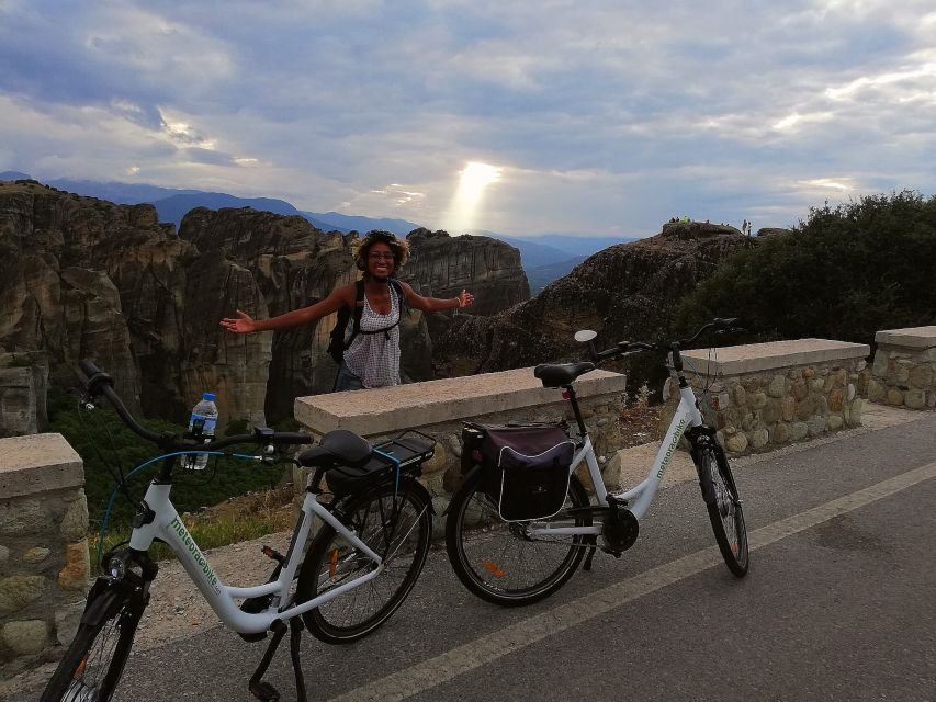 Meteora Sunset Tour on E-bikes - Riding toward the UNESCO protected rocks