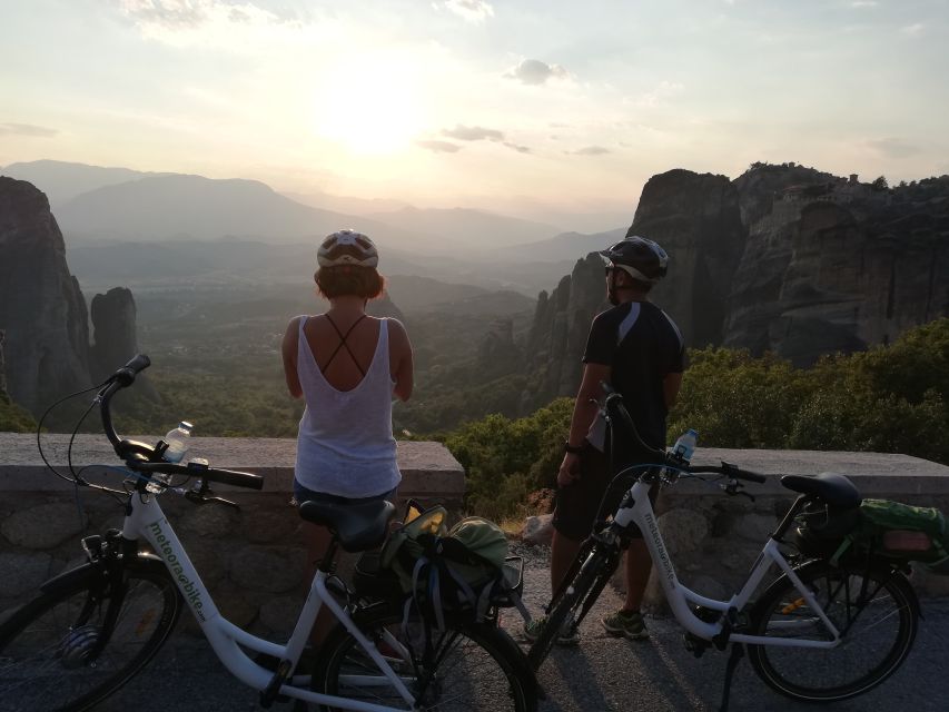 Meteora Sunset Tour on E-bikes - The sunset viewpoint and the ride back