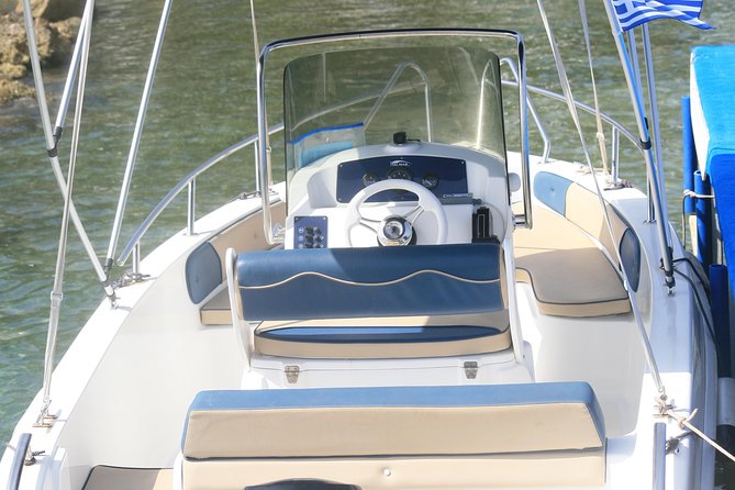 Motor Boat Hire in Corfu Italmar 17,Asso 5.10, Next 5m - Lunch beside the water