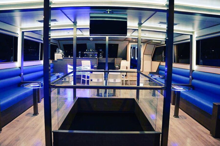 Mount Athos Glassbottom Cruise with Ammouliani Island visit - Ammouliani Island and the 100-minute break