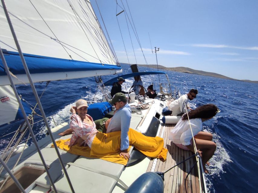 Mykonos: Delos and Rhenia Full-Day Sailing Cruise with Meal - Who should book this experience