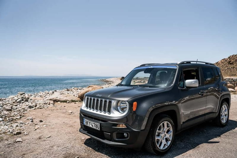 Mykonos: Private Island Tour with local guide -Jeep Renegade - Ano Mera and Panagia Tourliani Monastery