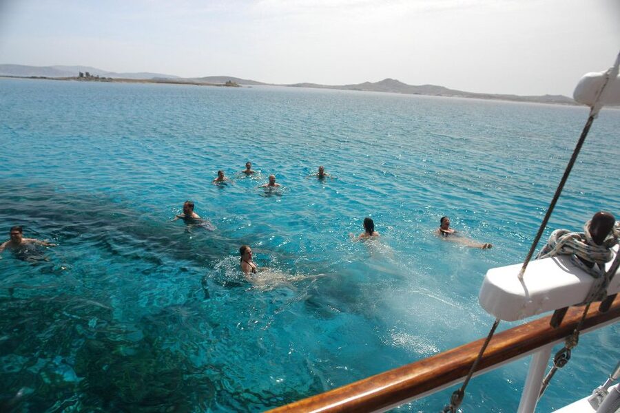 Mykonos: Sunset Party Boat Cruise with 1 Drink - Key points to know before booking