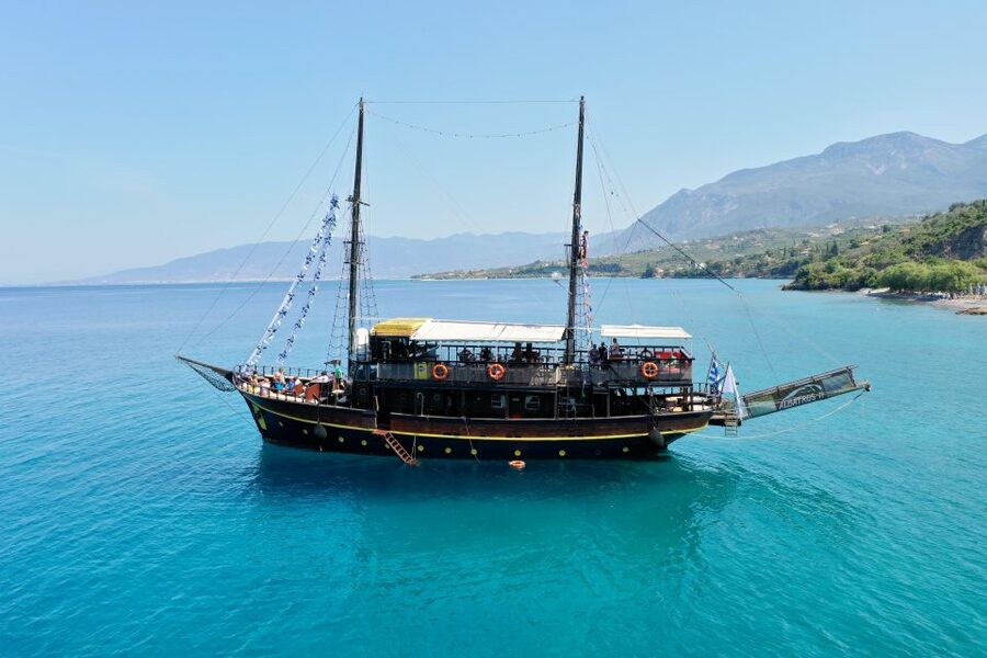 Mykonos: Sunset Party Boat Cruise with 1 Drink - Starting at Mykonos Old Port