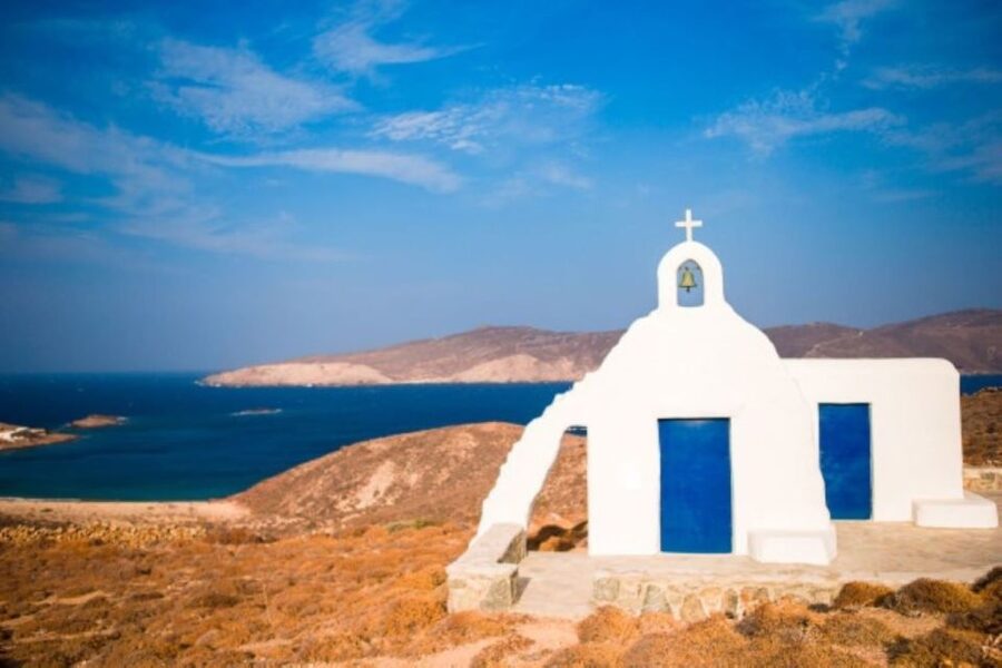 Mykonos Walking Tour - The five windmills and the best photo pause