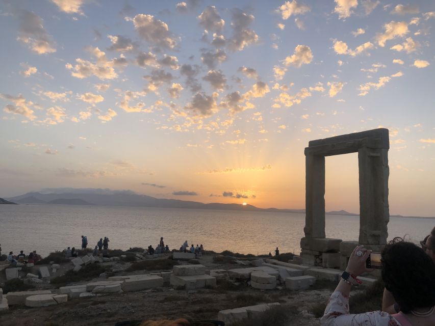 Naxos: Old Town, Castle & Portara Guided Sunset Tour - Should you book the Naxos sunset tour?