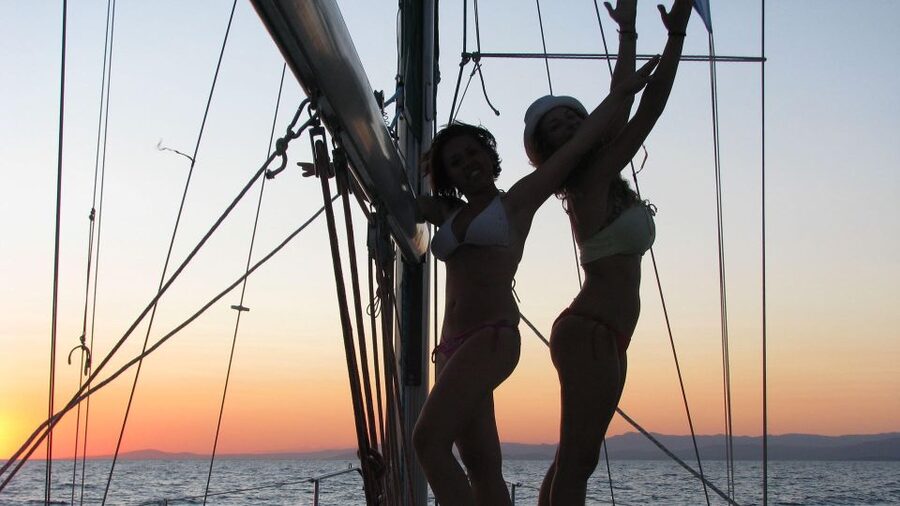 Neos Marmaras: Sunset West Sithonia Islets Sailboat Tour - Sunset over the Sithonia coast