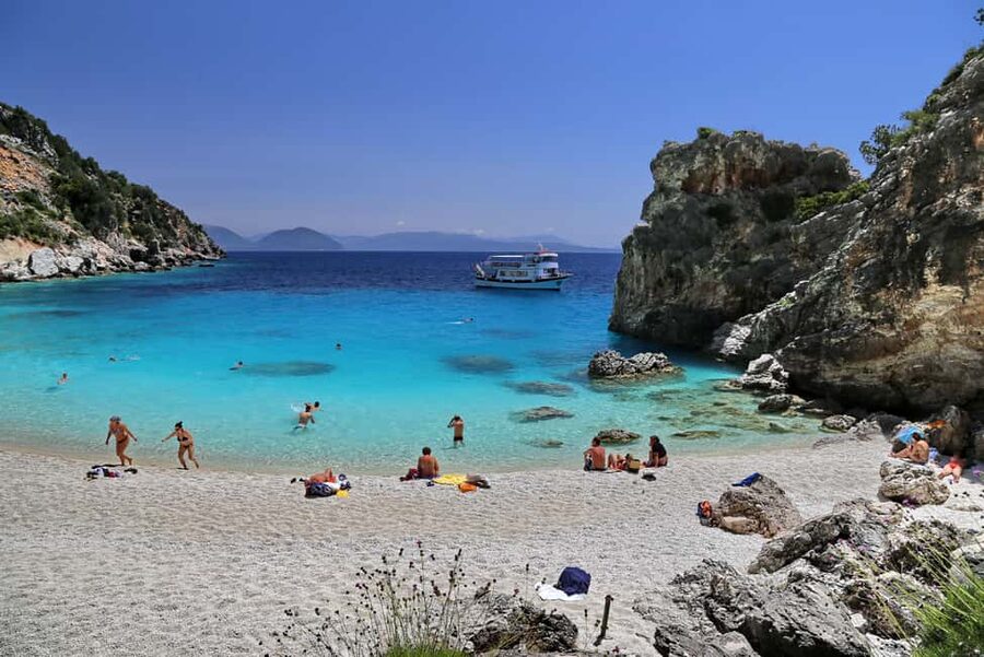 NYDRI: Cruise to Egremni, Porto Katsiki, Agiofili of Lefkada - Who will enjoy the NIKOLAOS boat trip most