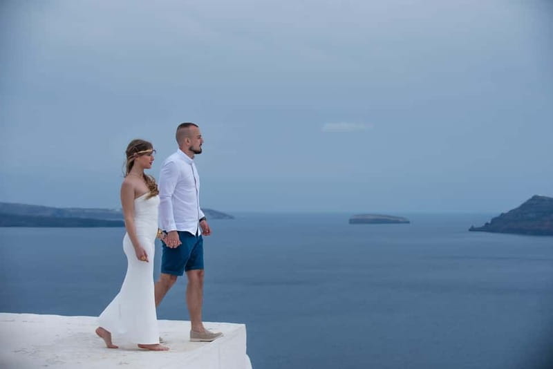 Oía: Santorini Professional Photoshoot with Edited Photos - Twenty-Five Edited Photos Within Ten Days