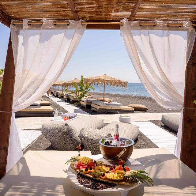 Perivolos Beach: Sun-Bed Experience FortyOne Bar Restaurant - Music, atmosphere, and the pace of the day