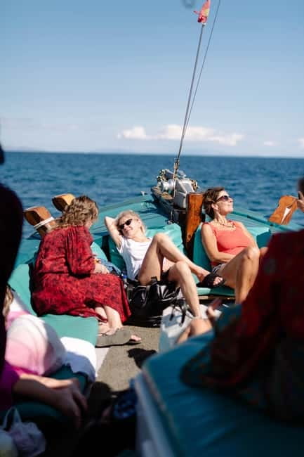 Porto Rafti: Athens East Attica Hidden Gems Cruise - Greek snacks, fruit, and drinks