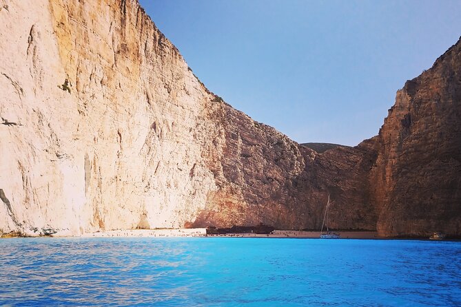 Private 7m 250hp speed boat tour Shipwreck Blue caves up to 8pax - Swimming near private beaches and caves