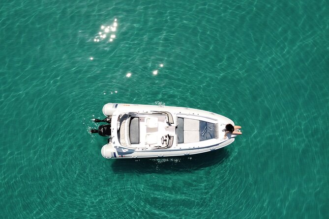Private 7m 250hp speed boat tour Shipwreck Blue caves up to 8pax - What the skipper adds to the day