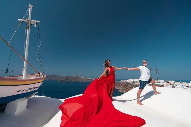Private Flying Dress Photoshoot in Santorini - Who should book this Santorini photoshoot?