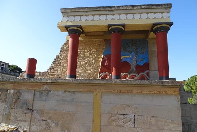 PRIVATE-Knossos Palace-Zeus Cave-Olive Oil Tasting-Old Villages - Understanding Crete’s golden liquid at Omalia Olive Press