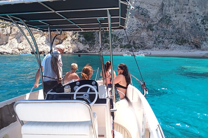 Private Luxury 6.5m 140hp Speedboat cruise Shipwreck & Blue Caves - Who should book this Zakynthos cruise?