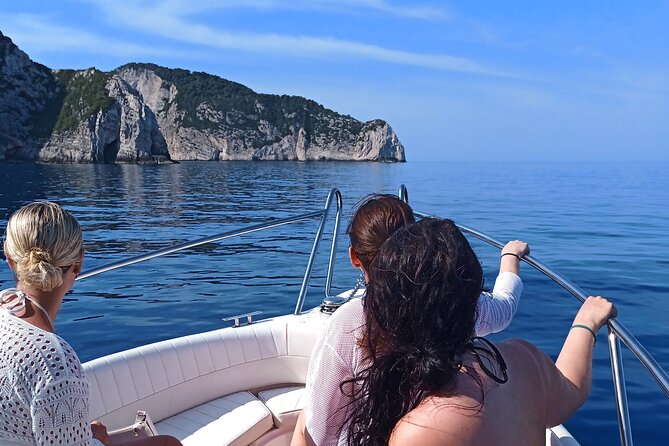 Private Luxury 6.5m 140hp Speedboat cruise Shipwreck & Blue Caves - The approach to Navagio Beach