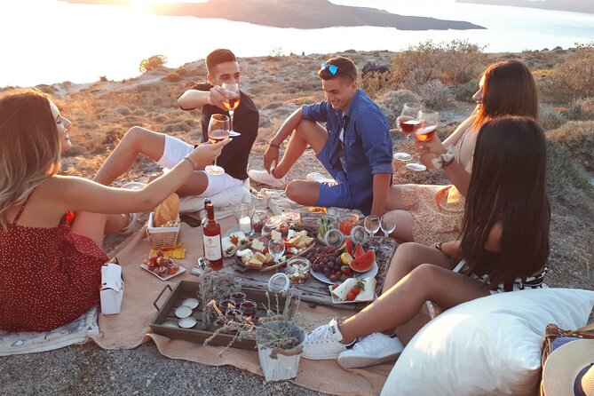 Private Santorini Sunset Picnic Experience - What arrives on the picnic table