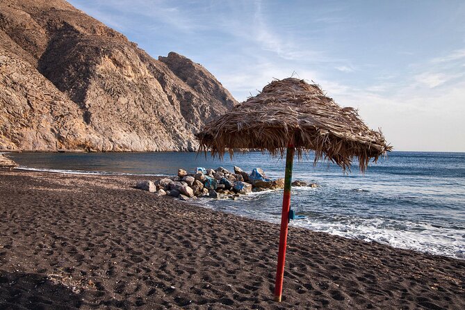 Private Tour: Santorini Highlights with Akrotiri - Perissa and the volcanic Black Beach