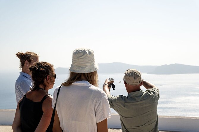 Private Tour: Santorini Highlights with Akrotiri - Oia for one hour, beautiful but busy