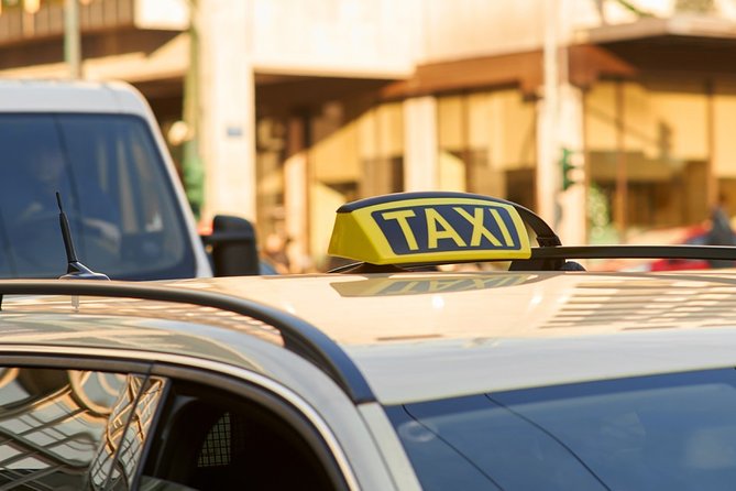 Private transfer from Athens International Airport to ATHENS CITY - Leaving Athens Airport without the usual arrival hassle