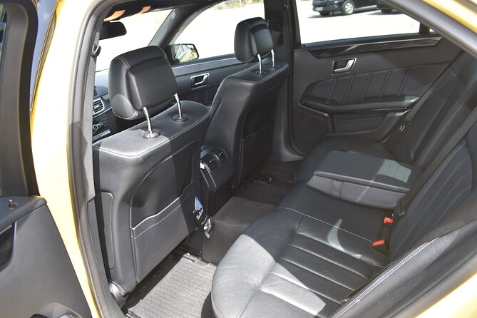 Private Transfer from Piraeus Port to Athens City (Hotels/Apartments) - Key Points Before You Book