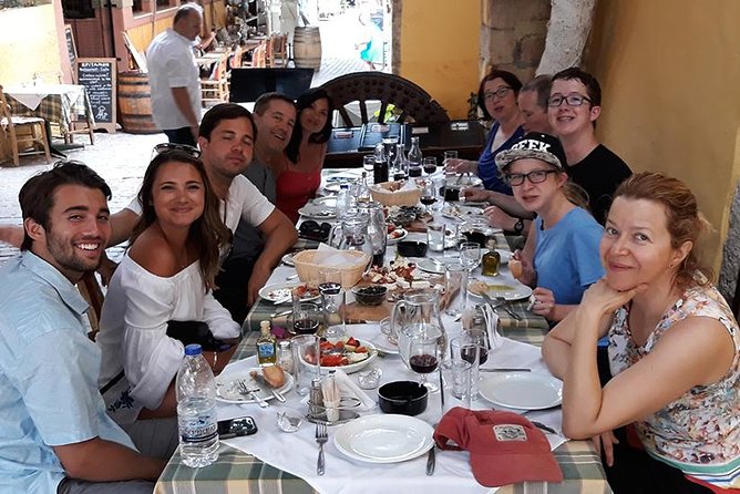PRIVATE Walking Tour with Lunch and Wine Tasting by a Sommelier - Chania Old Town and the Venetian harbor