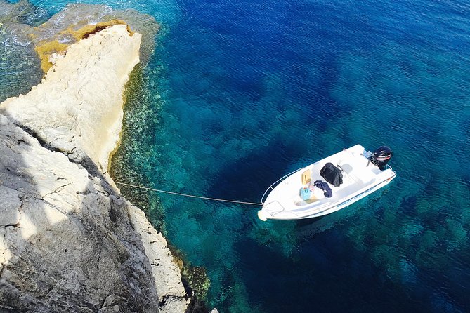 RENT A BOAT 5,5m - 30hp LICENSE FREE Chora Sfakion, Sfakia - Booking and cancellation details worth knowing