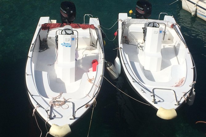 RENT A BOAT 5,5m - 30hp LICENSE FREE Chora Sfakion, Sfakia - Following Crete’s remote southern coast