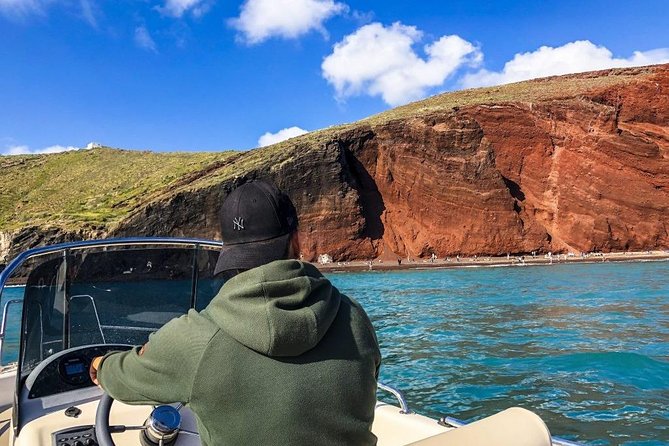 Rent a Boat in Santorini without a License - Taking command from Vlichada
