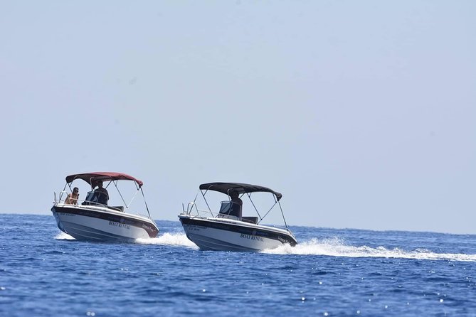 Rent a Boat in Santorini without a License - The southern coast and the caldera route