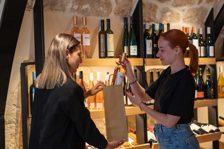 Rethymno: Cretan Wine Tasting Guided Tour with Local Food - Small details that improve the experience